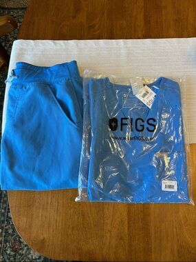 Figs Scrub Set in Blue